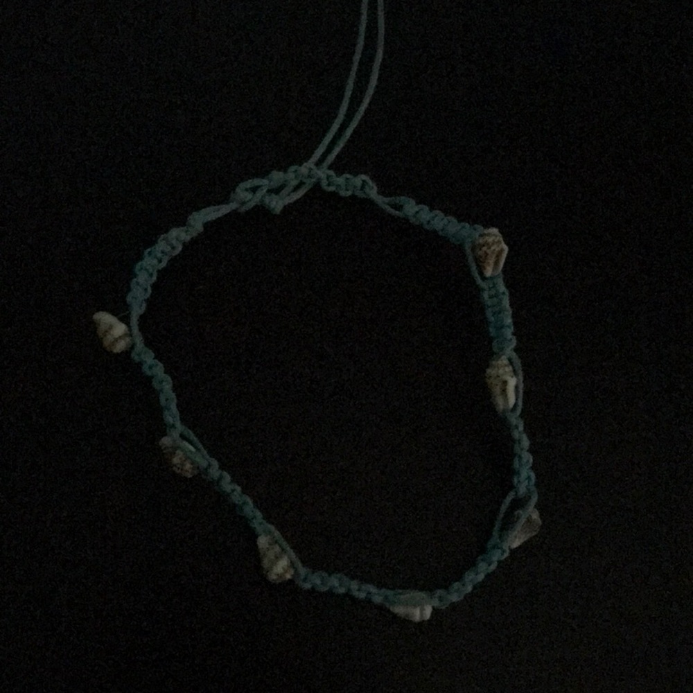 blue seashell choker